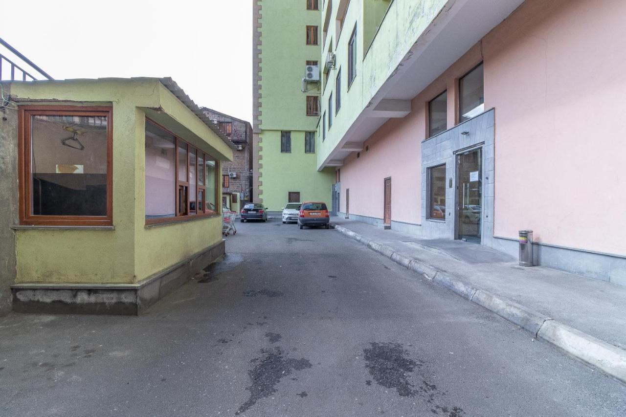 Stay Inn Apartments At Buzand 13 Street Γιερεβάν Εξωτερικό φωτογραφία